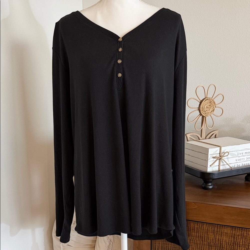 Sonoma Black Long-Sleeve Henley Top